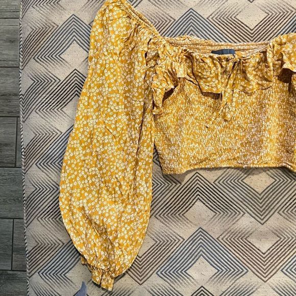 Índigo Rising Cropped Top - Picture 3 of 9